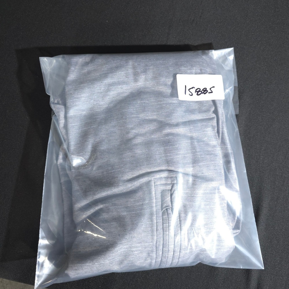 TravisMathew Pullover Mens XL Grey 1/4 Zip JW Marriott Logo Heathered Stretch - Picture 10 of 10